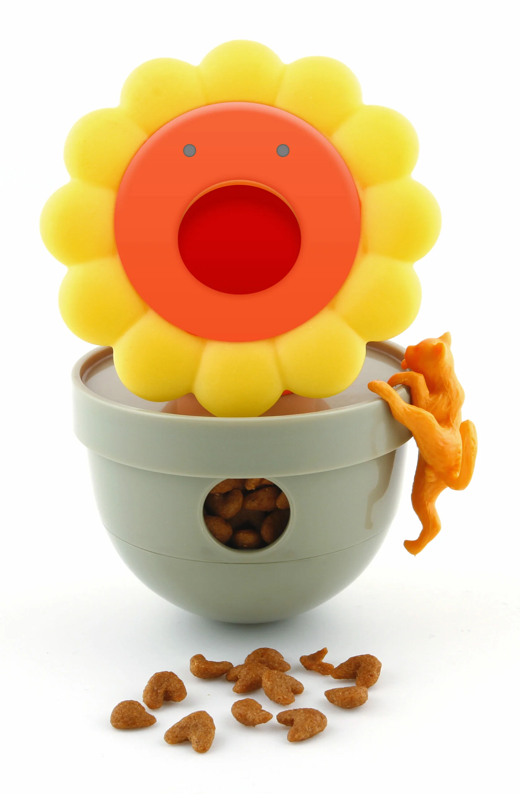 Cat toy and treat dispenser Pet Barn